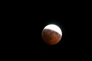 partial-lunar-eclipse
